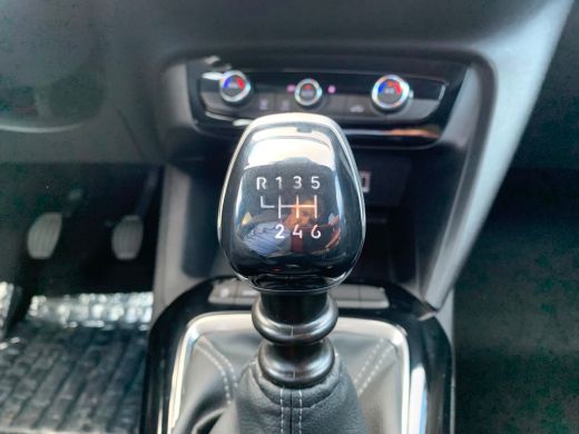 Opel Corsa GS | Dode hoek waarschuwing | LED koplampen met LED dagrijverlichting | Licht -en regensensor ActivLease financial lease