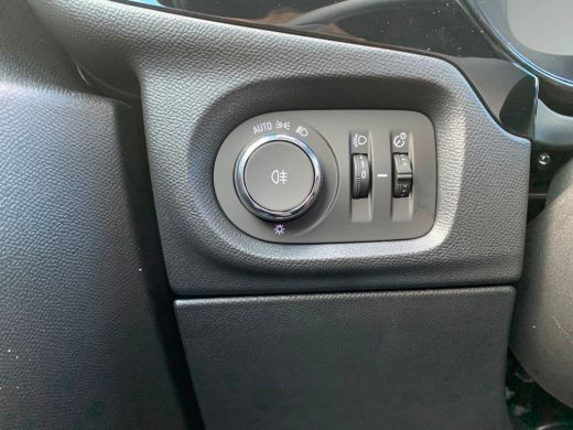 Opel Corsa GS | Dode hoek waarschuwing | LED koplampen met LED dagrijverlichting | Licht -en regensensor ActivLease financial lease
