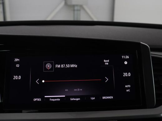 Opel Grandland X | SOH 98,6 | Cruise control | Stuurverwarming | Carplay | Parkassist | LED | Climate control ActivLease financial lease