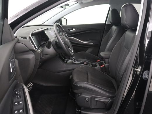 Opel Grandland X | SOH 98,6 | Cruise control | Stuurverwarming | Carplay | Parkassist | LED | Climate control ActivLease financial lease