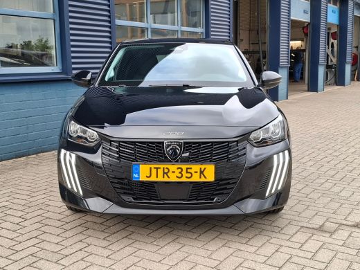 Peugeot 208 ALLURE Hybrid 110 e-DCS6 | 8 JAAR GARANTIE | CAMERA VOOR + ACHTER | NAVI | LED | DRAADLOOS CARPLAY | ActivLease financial lease