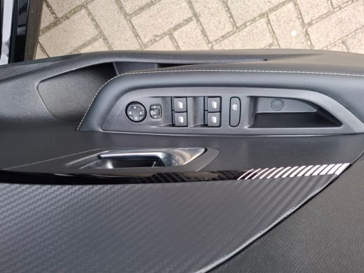 Peugeot 208 ALLURE Hybrid 110 e-DCS6 | 8 JAAR GARANTIE | CAMERA VOOR + ACHTER | NAVI | LED | DRAADLOOS CARPLAY | ActivLease financial lease