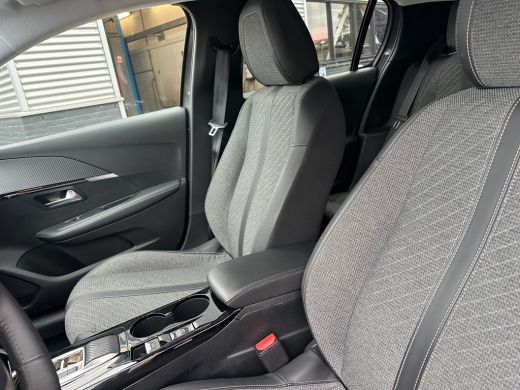 Peugeot 208 Hybrid 100 e-DCS6 Allure LED | 16" Lichtmetaal | Parkeersensoren Rondom | Carplay | Climate Contr... ActivLease financial lease