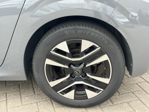 Peugeot 208 Hybrid 100 e-DCS6 Allure LED | 16" Lichtmetaal | Parkeersensoren Rondom | Carplay | Climate Contr... ActivLease financial lease