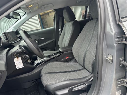 Peugeot 208 Hybrid 100 e-DCS6 Allure LED | 16" Lichtmetaal | Parkeersensoren Rondom | Carplay | Climate Contr... ActivLease financial lease