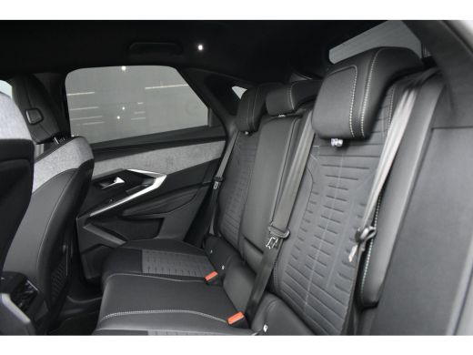 Peugeot 3008 1.6 plug-in Hybrid 195 GT Tot 8 Jaar Garantie! | Elektr. Achterklep | Stuur/Stoelverwarming | Nav... ActivLease financial lease