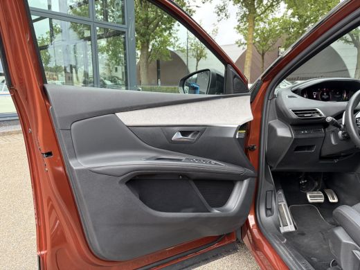 Peugeot 5008 GT HYBRID VAN:33.900,- VOOR:29.877,- UW HERFSTVOORDEEL: 4.023,- | 7 PER. | ADAPT. CRUISE CONTROL ... ActivLease financial lease
