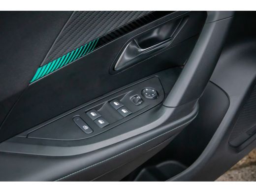 Peugeot e-2008 EV Allure 50 kWh | Cruise control | Parkeersensor achter | Lane Asist | Apple Carplay/Android Aut... ActivLease financial lease