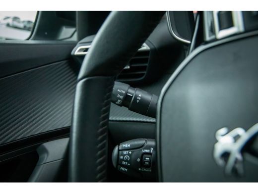 Peugeot e-2008 EV Allure 50 kWh | Cruise control | Parkeersensor achter | Lane Asist | Apple Carplay/Android Aut... ActivLease financial lease