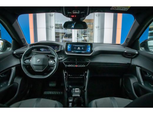 Peugeot e-2008 EV Allure 50 kWh | Cruise control | Parkeersensor achter | Lane Asist | Apple Carplay/Android Aut... ActivLease financial lease