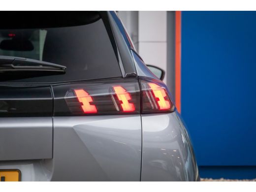 Peugeot e-2008 EV Allure 50 kWh | Cruise control | Parkeersensor achter | Lane Asist | Apple Carplay/Android Aut... ActivLease financial lease