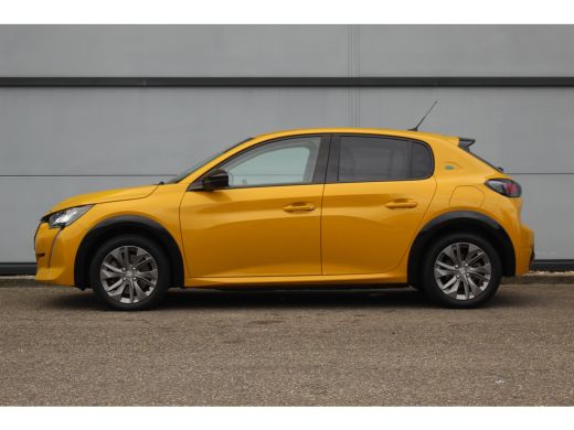 Peugeot e-208 EV Allure Pack 50 kWh | SOH 98% | Camera | Climate & Cruise Controle | Carplay | Keyless | | SOH ... ActivLease financial lease