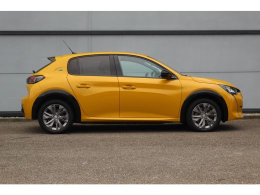 Peugeot e-208 EV Allure Pack 50 kWh | SOH 98% | Camera | Climate & Cruise Controle | Carplay | Keyless | | SOH ... ActivLease financial lease