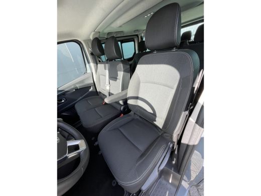 Renault Trafic 150pk L2H1 Grand Luxury (Trekhaak - Camera - LED - 9 pers - Navigatie - Apple Carplay - Keyless E... ActivLease financial lease