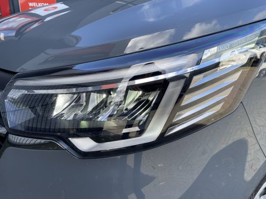 Renault Trafic 150pk L2H1 Grand Luxury (Trekhaak - Camera - LED - 9 pers - Navigatie - Apple Carplay - Keyless E... ActivLease financial lease