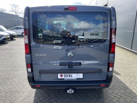 Renault Trafic 150pk L2H1 Grand Luxury (Trekhaak - Camera - LED - 9 pers - Navigatie - Apple Carplay - Keyless E... ActivLease financial lease