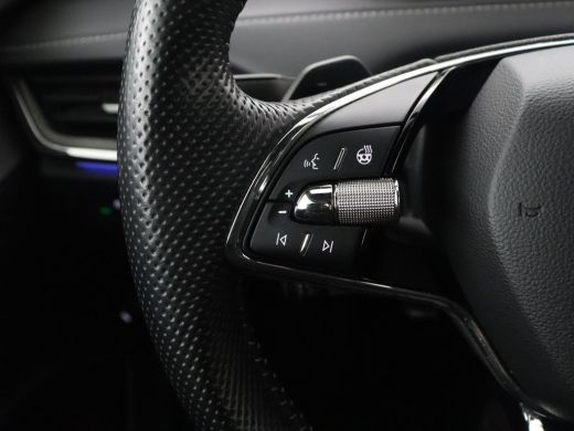 Skoda Enyaq iV 80 Sportline | SOH 94,1% | Camera | Navigatie | Adapt.Cruise | Stoelverwarming ActivLease financial lease