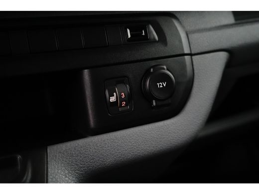 Toyota ProAce 75KWH EXTRA RANGE INNOVATOR LONG / NAVI / LEDER / CLIMA / KEYLESS / CAMERA / APPLE CARPLAY / WINT... ActivLease financial lease