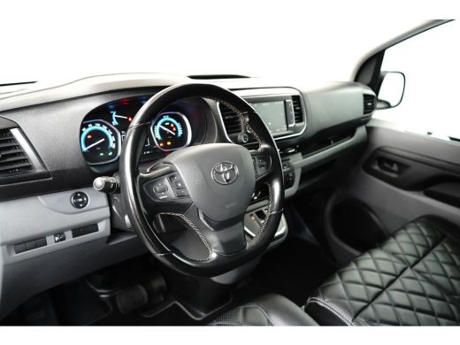 Toyota ProAce 75KWH EXTRA RANGE INNOVATOR LONG / NAVI / LEDER / CLIMA / KEYLESS / CAMERA / APPLE CARPLAY / WINT... ActivLease financial lease