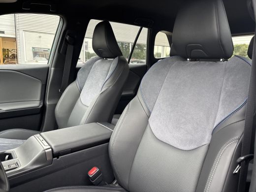Toyota RAV4 2.5 Plug-in Hybrid AWD 300 First Edition ActivLease financial lease