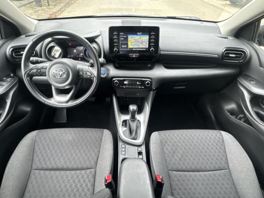 Toyota Yaris 1.5 Hybrid Dynamic | 06-10141018 Voor meer informatie ActivLease financial lease