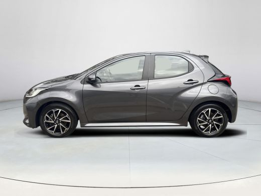 Toyota Yaris 1.5 Hybrid Dynamic | 06-10141018 Voor meer informatie ActivLease financial lease