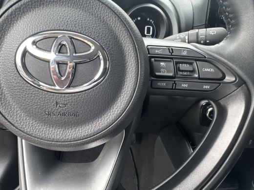 Toyota Yaris 1.5 Hybrid Dynamic | 06-10141018 Voor meer informatie ActivLease financial lease