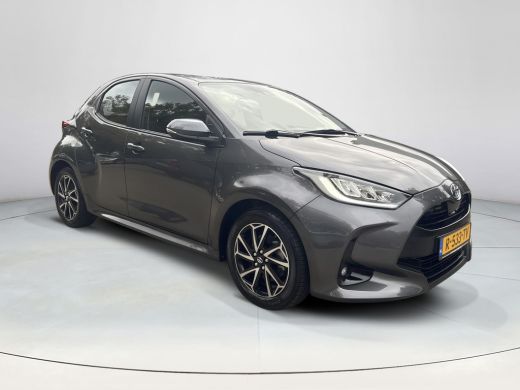 Toyota Yaris 1.5 Hybrid Dynamic | 06-10141018 Voor meer informatie ActivLease financial lease