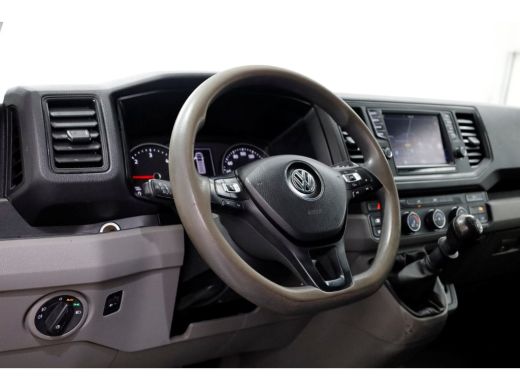 Volkswagen Crafter 35 2.0 TDI 177pk RWD L3H3 (L2H2) Airco/Navi/Trekhaak 3500kg 07-2020 ActivLease financial lease
