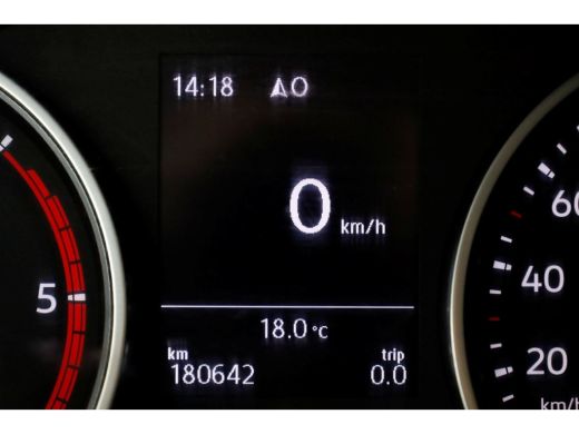 Volkswagen Crafter 35 2.0 TDI 177pk RWD L3H3 (L2H2) Airco/Navi/Trekhaak 3500kg 07-2020 ActivLease financial lease