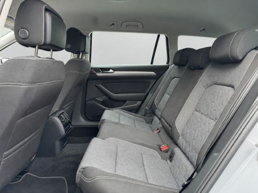 Volkswagen Passat Variant 1.5 TSI 150PK DSG BUSINESS CAMERA/NAVI/CARPLAY ActivLease financial lease