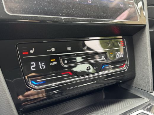 Volkswagen Passat Variant 1.5 TSI 150PK DSG BUSINESS CAMERA/NAVI/CARPLAY ActivLease financial lease