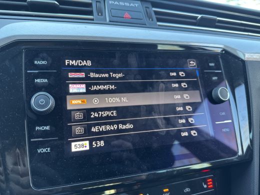 Volkswagen Passat Variant 1.5 TSI 150PK DSG BUSINESS CAMERA/NAVI/CARPLAY ActivLease financial lease