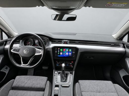 Volkswagen Passat Variant 1.5 TSI 150PK DSG BUSINESS CAMERA/NAVI/CARPLAY ActivLease financial lease