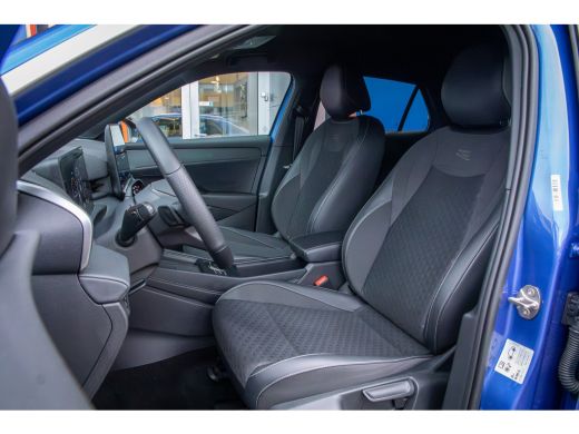 Volkswagen T-Roc 1.5 eTsi R-Line First Edition | Adaptive Cruise control | Matrix koplamen | Elektrisch bedienbare... ActivLease financial lease