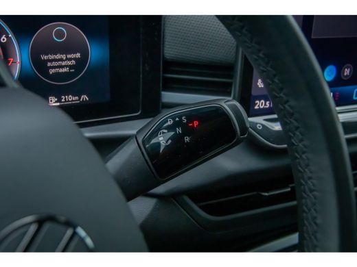 Volkswagen T-Roc 1.5 eTsi R-Line First Edition | Adaptive Cruise control | Matrix koplamen | Elektrisch bedienbare... ActivLease financial lease