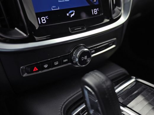 Volvo  V60 2.0 T6 Recharge AWD Inscription 340Pk Automaat (SOH 87,7% APPLE CARPLAY, GROOT NAVI, CAMERA, LEDE... ActivLease financial lease
