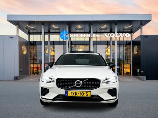 Volvo  V60 T8 Recharge Plus Dark | 18" Allseason | Trekhaak | Panoramadak | Head-Up | 360 Camera | Elektr. v... ActivLease financial lease