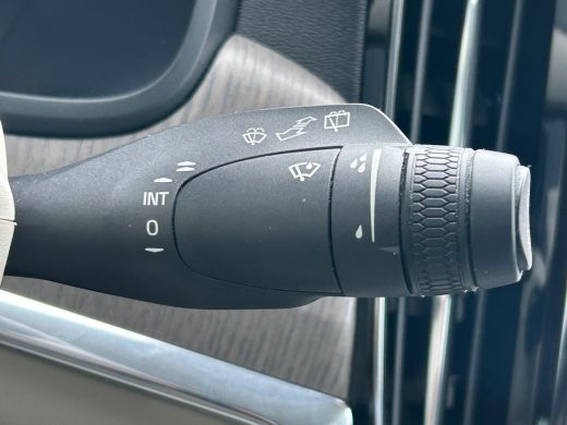 Volvo  V90 Long Range 2.0 T6 Plug-in hybrid AWD Core Bright | Memory | sOh 99% | Leder | Pilot Assist | BLIS... ActivLease financial lease