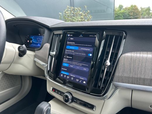 Volvo  V90 Long Range 2.0 T6 Plug-in hybrid AWD Core Bright | Memory | sOh 99% | Leder | Pilot Assist | BLIS... ActivLease financial lease