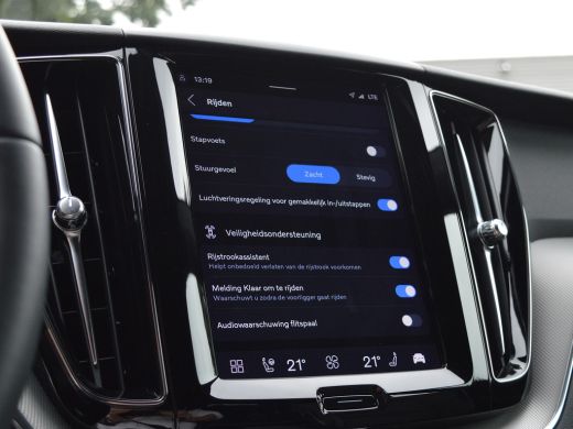 Volvo  XC60 T6 Recharge AWD Plus Dark | Luchtvering | SoH: 98% ActivLease financial lease