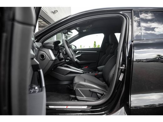 Audi A3 Limousine 30 TFSI S edition | Apple Carplay/Android Auto|telefoonintegratie premium | Extra getin... ActivLease financial lease