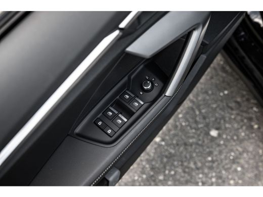Audi A3 Limousine 30 TFSI S edition | Apple Carplay/Android Auto|telefoonintegratie premium | Extra getin... ActivLease financial lease