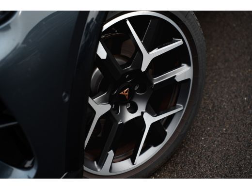CUPRA Formentor 1.5 TSI e-Hybrid 272pk VZ Performance | Trekhaak | Sennheiser | Leder | Panoramadak | Stoelen Ele... ActivLease financial lease