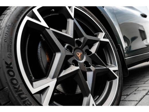 CUPRA Leon Sportstourer 1.5 TSI 272PK PHEV e-Hybrid VZ Performance | Achteruitrijcamera | Apple Carplay/Android Auto|tele... ActivLease financial lease