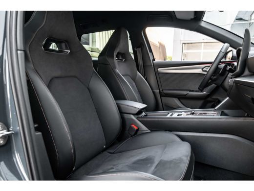 CUPRA Leon Sportstourer 1.5 TSI 272PK PHEV e-Hybrid VZ Performance | Achteruitrijcamera | Apple Carplay/Android Auto|tele... ActivLease financial lease