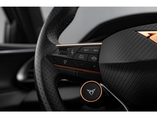 CUPRA Terramar 1.5 TSI e-Hybrid 272 PK VZ Performance | Panoramadak | Trekhaak | 360 Camera | Sennheiser | Alcan... ActivLease financial lease