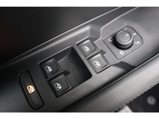 CUPRA Terramar 1.5 TSI e-Hybrid 272pk VZ Performance | "Immersive by Sennheiser" premium sound system package | ... ActivLease financial lease
