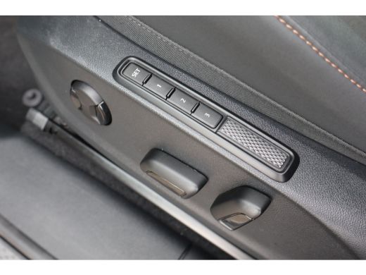 CUPRA Terramar 1.5 TSI e-Hybrid 272pk VZ Performance | "Immersive by Sennheiser" premium sound system package | ... ActivLease financial lease