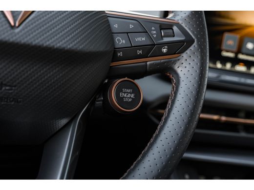 CUPRA Terramar 1.5 TSI e-Hybrid 272pk VZ Performance | Sennheiser sound System | Alcantara bekleding | Head-up d... ActivLease financial lease